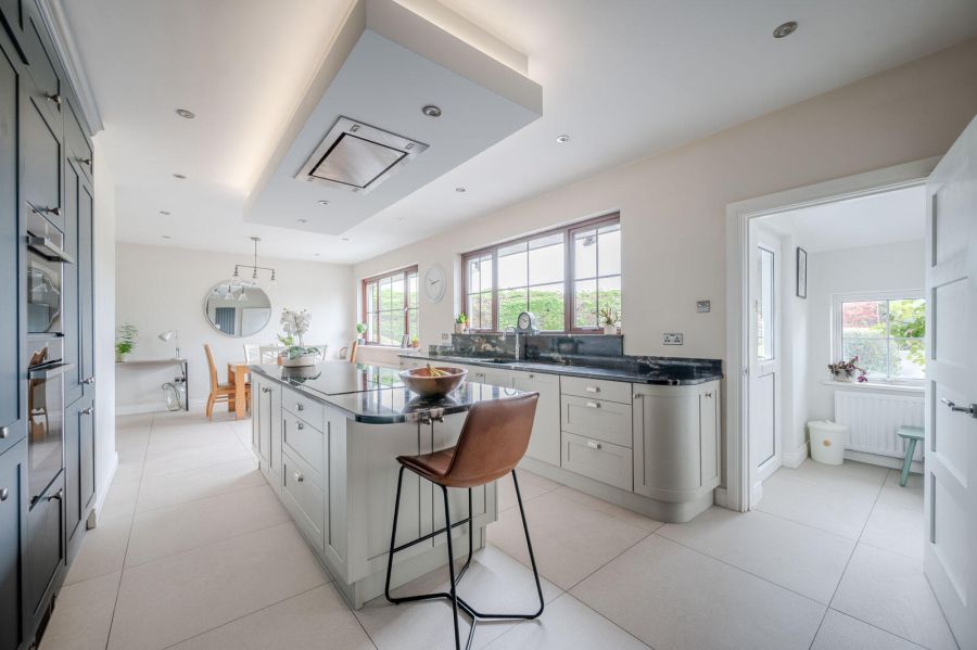 8 Ballyrogan Park