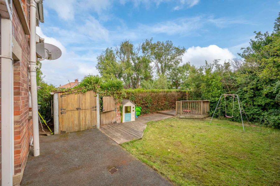 33 Kilhorne Gardens