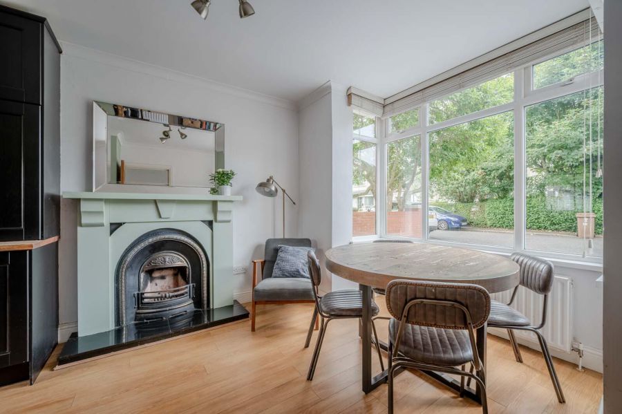 33 Kilhorne Gardens