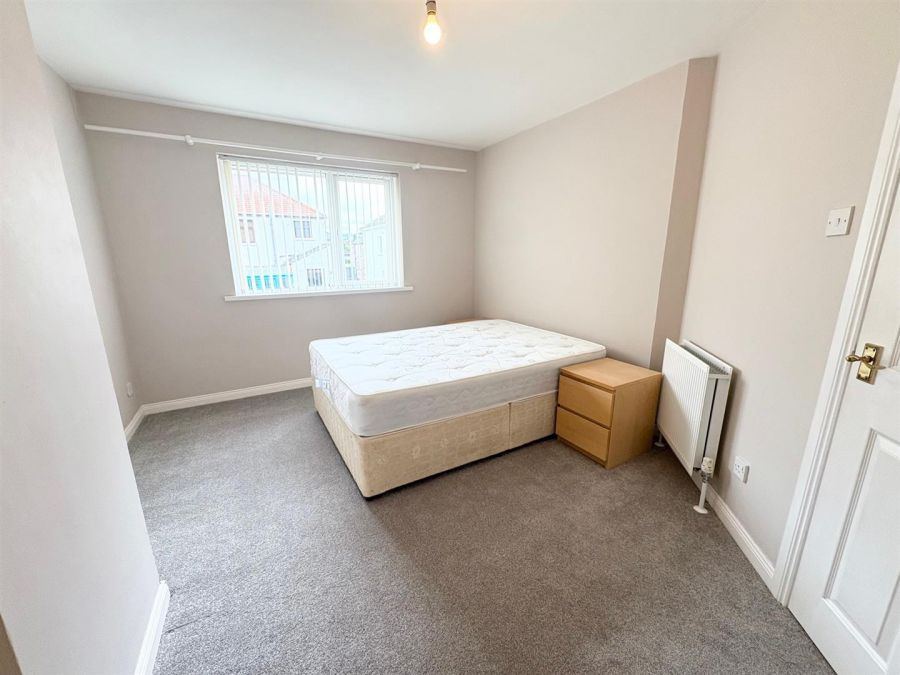 5 Stormont Court