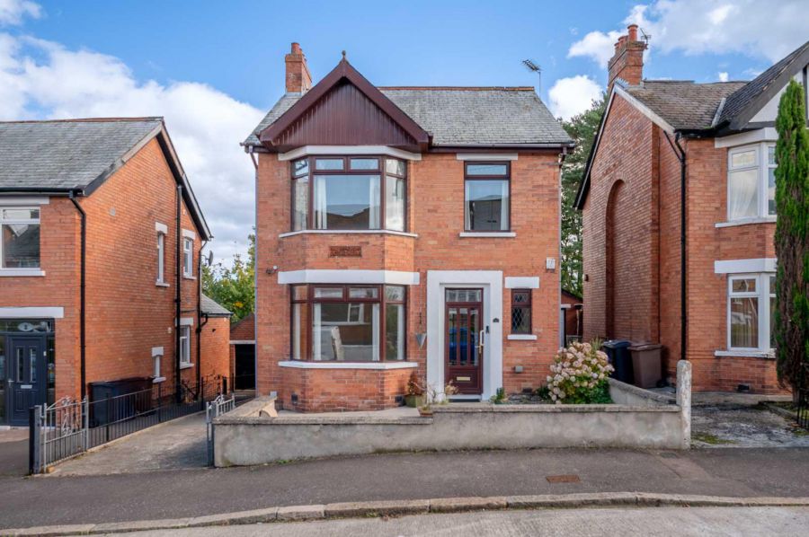 10 Thornhill Drive
