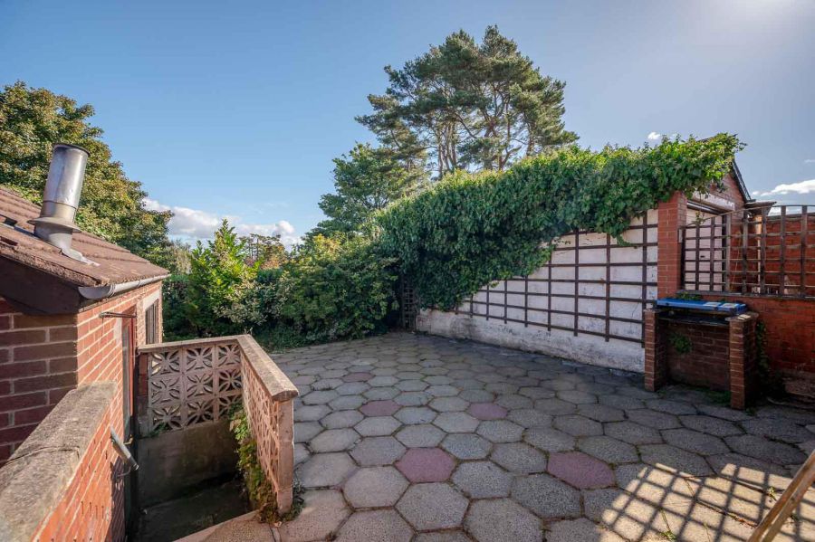 10 Thornhill Drive