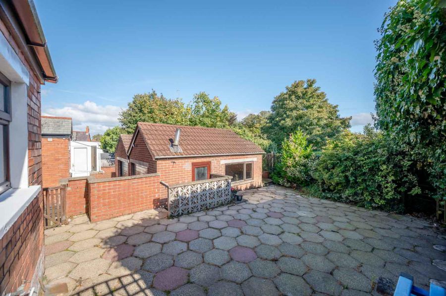10 Thornhill Drive