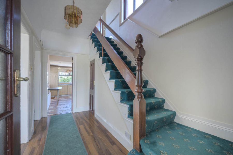 10 Thornhill Drive