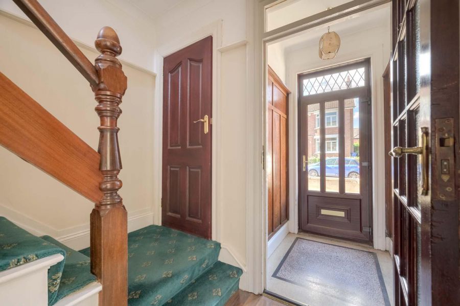 10 Thornhill Drive