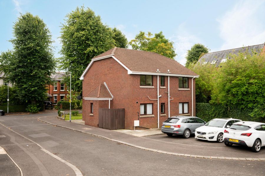 2 Earlswood Grove
