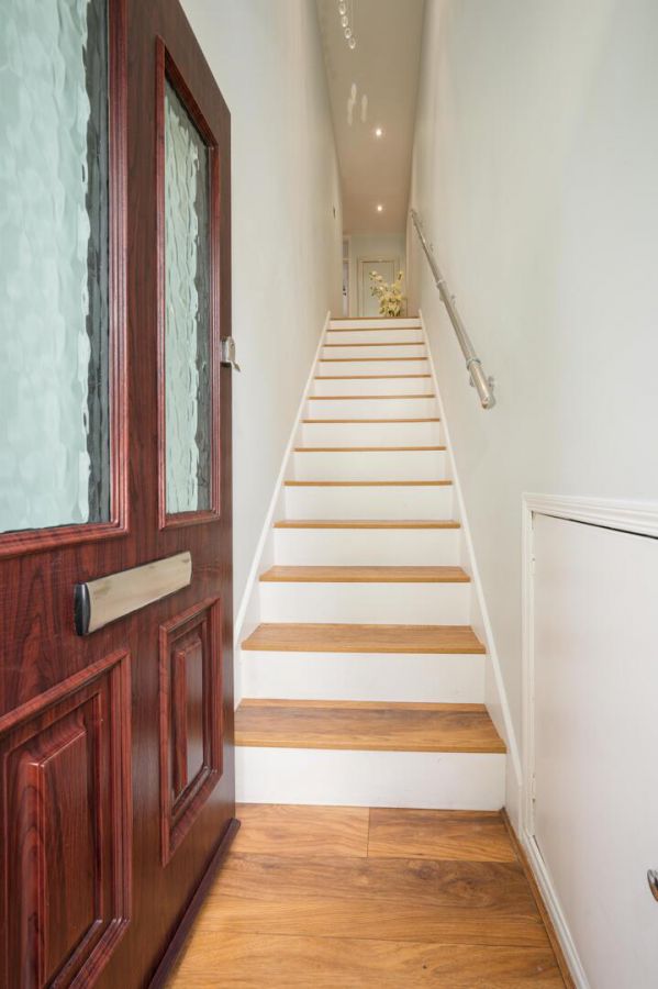 2 Earlswood Grove