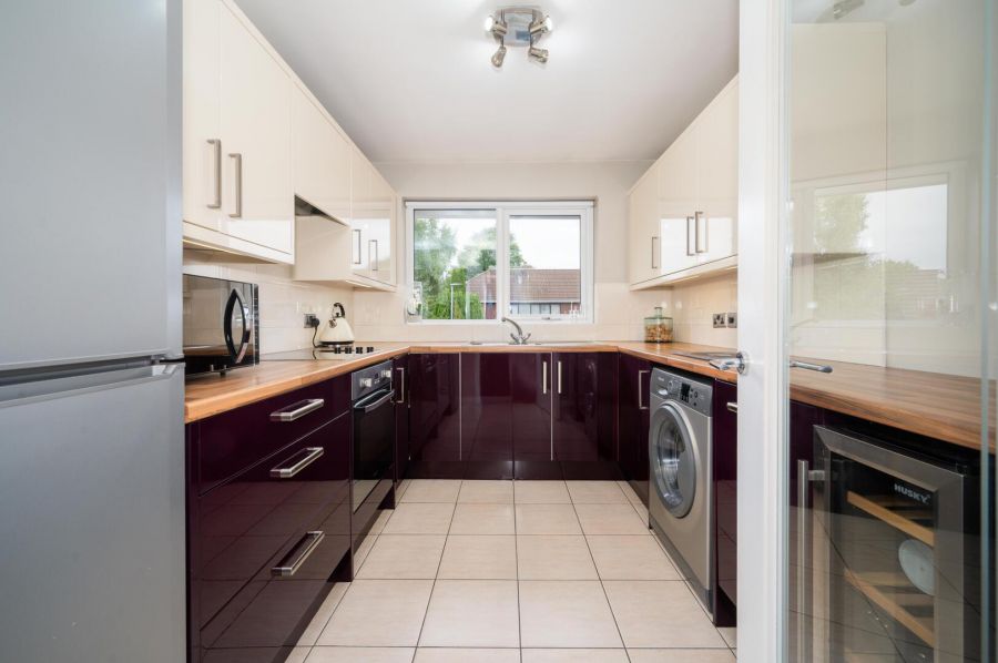 2 Earlswood Grove