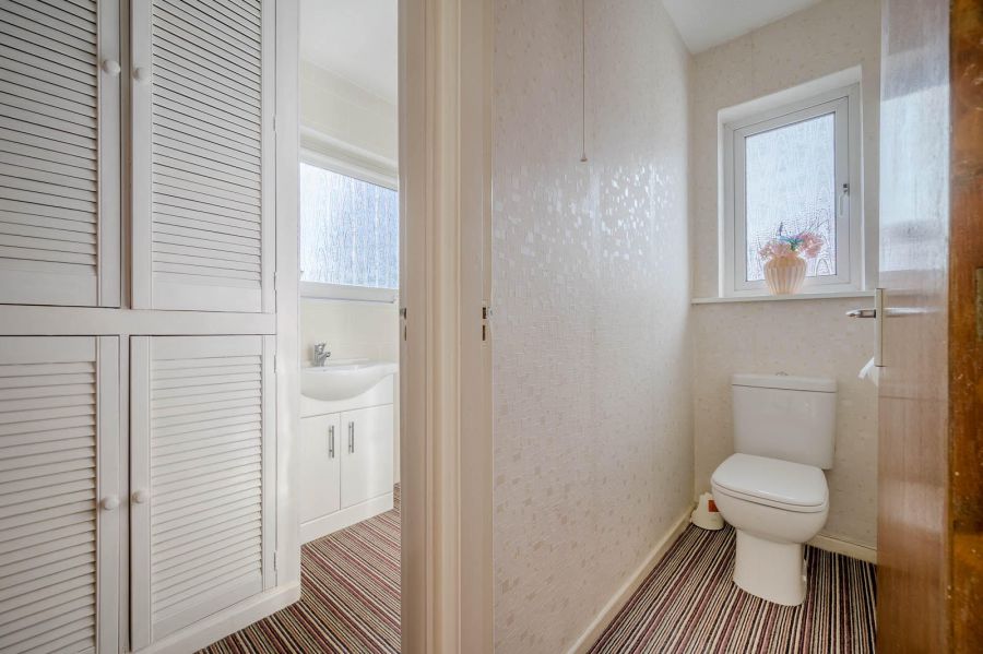 63 Kingsdale Park