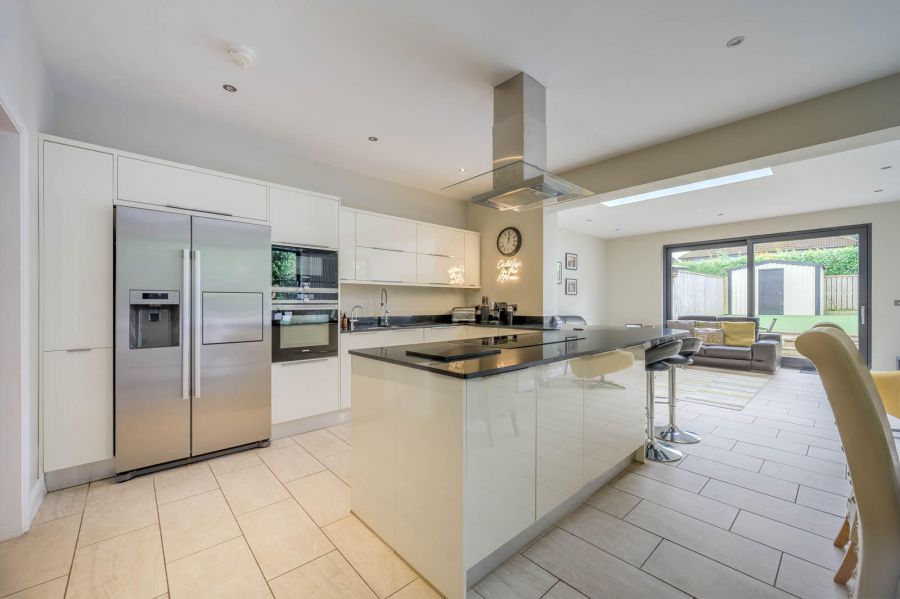 17 Knockburn Park