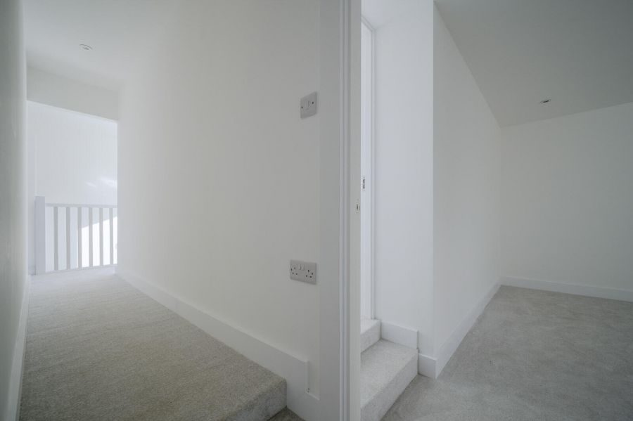 10 Kensington Gardens