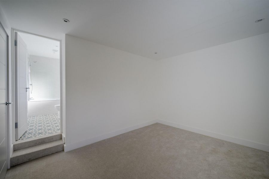 10 Kensington Gardens