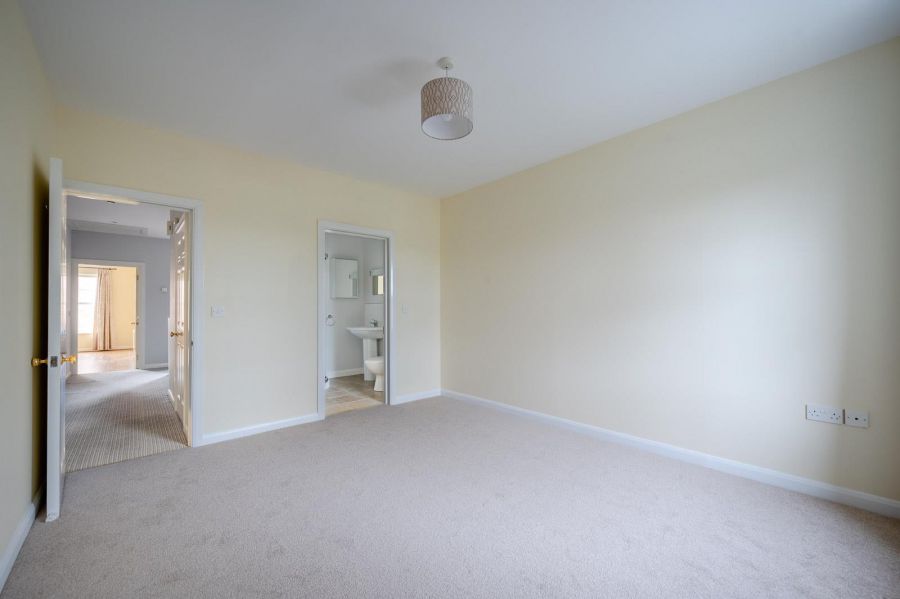 34 Strathearn Lane