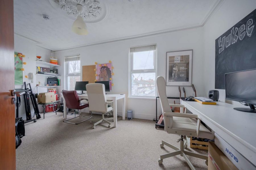 116 Bloomfield Avenue