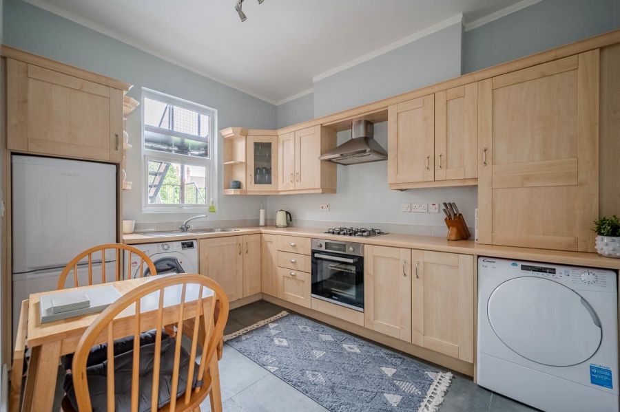 Apartment 2 27 Wandsworth Road