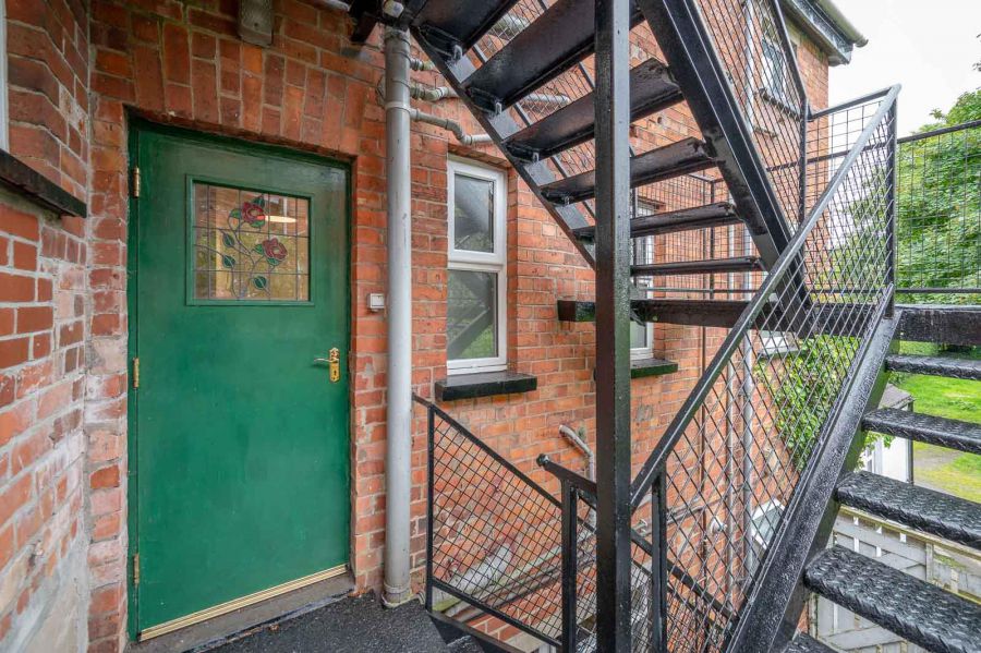 Apartment 2 27 Wandsworth Road