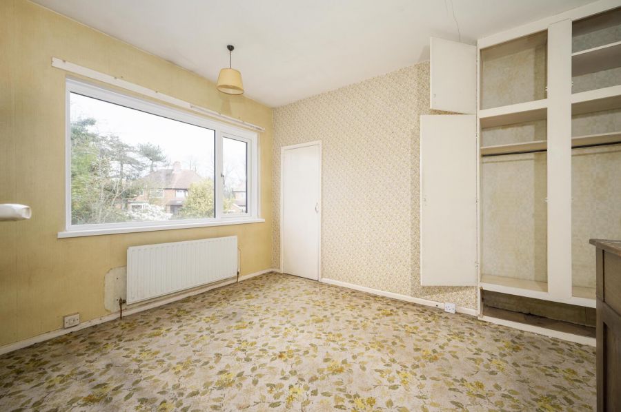 9 Sandown Park South