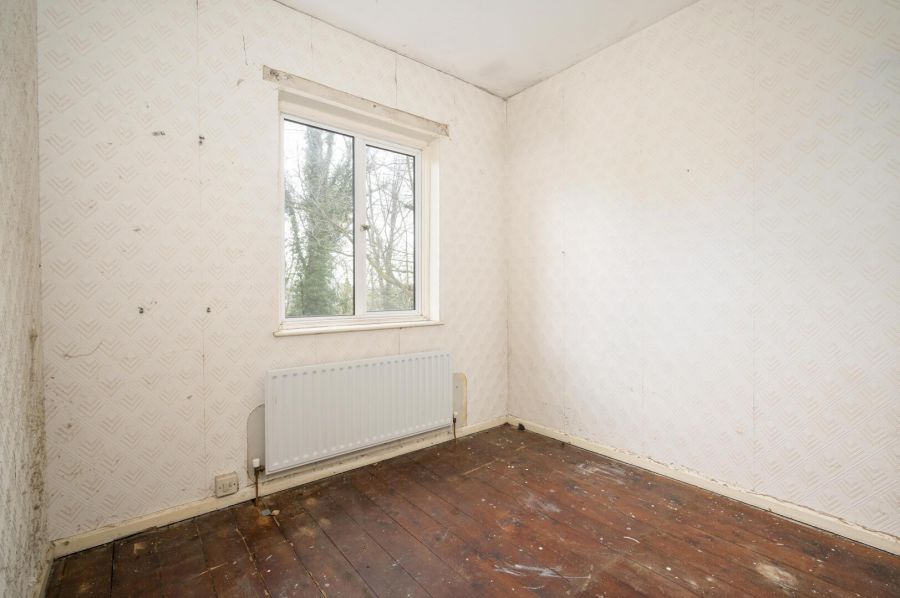 9 Sandown Park South