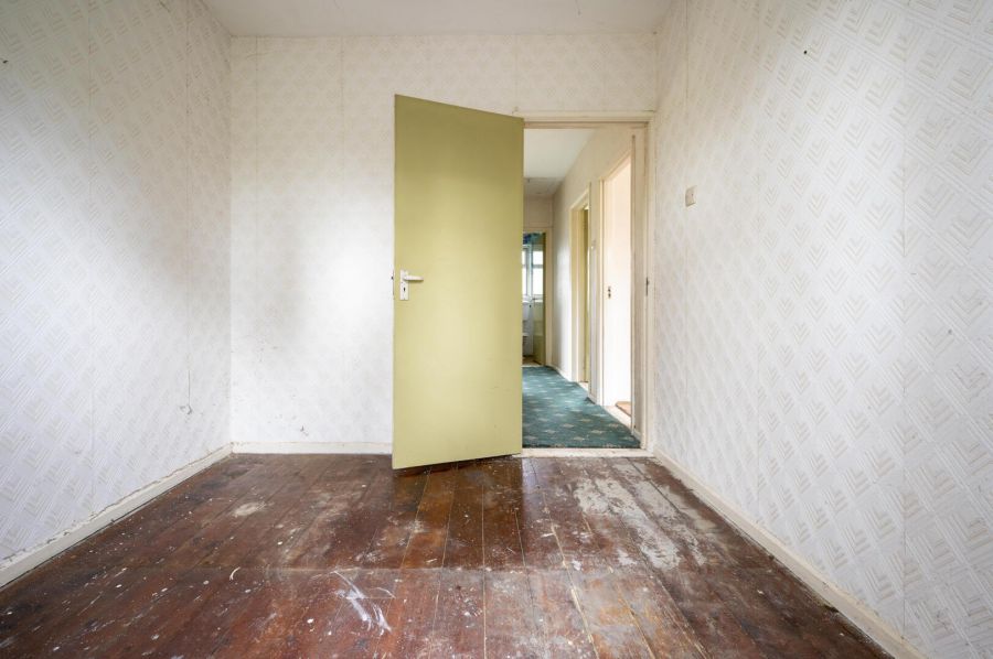 9 Sandown Park South