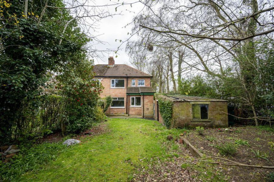 9 Sandown Park South