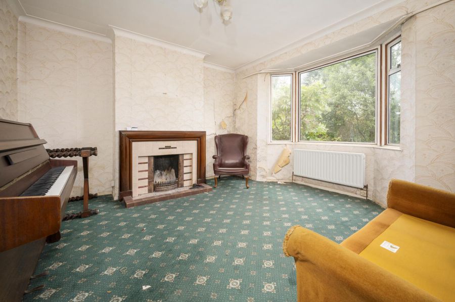 9 Sandown Park South