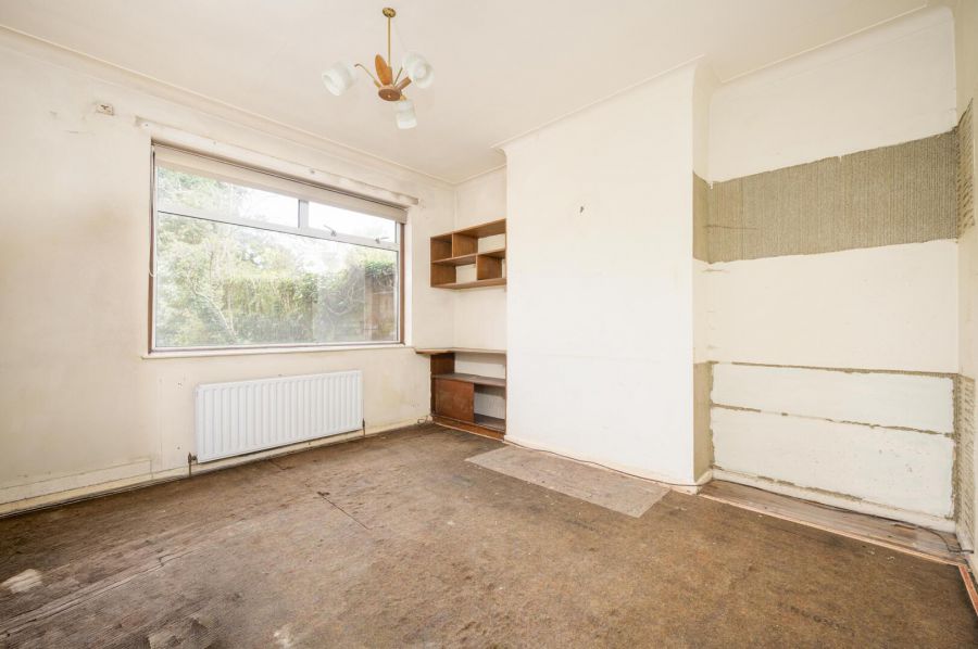 9 Sandown Park South