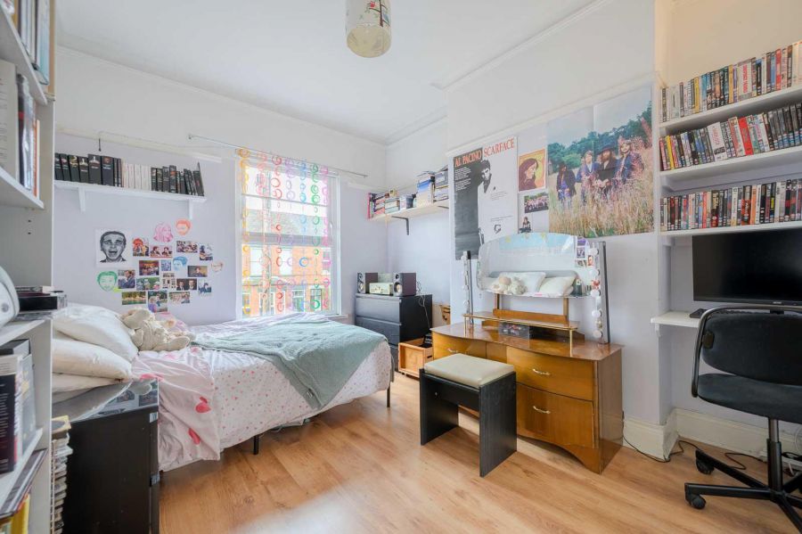 15 Ebrington Gardens