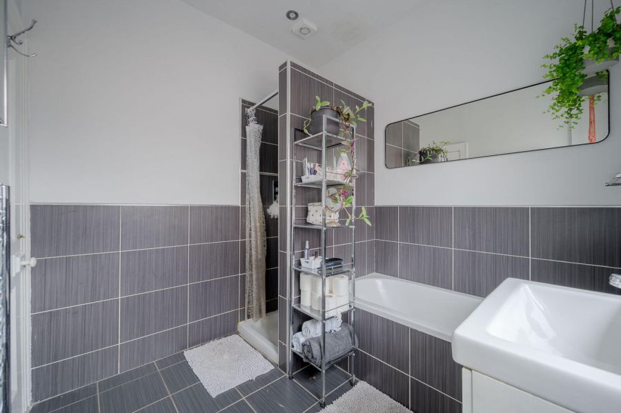 15 Ebrington Gardens