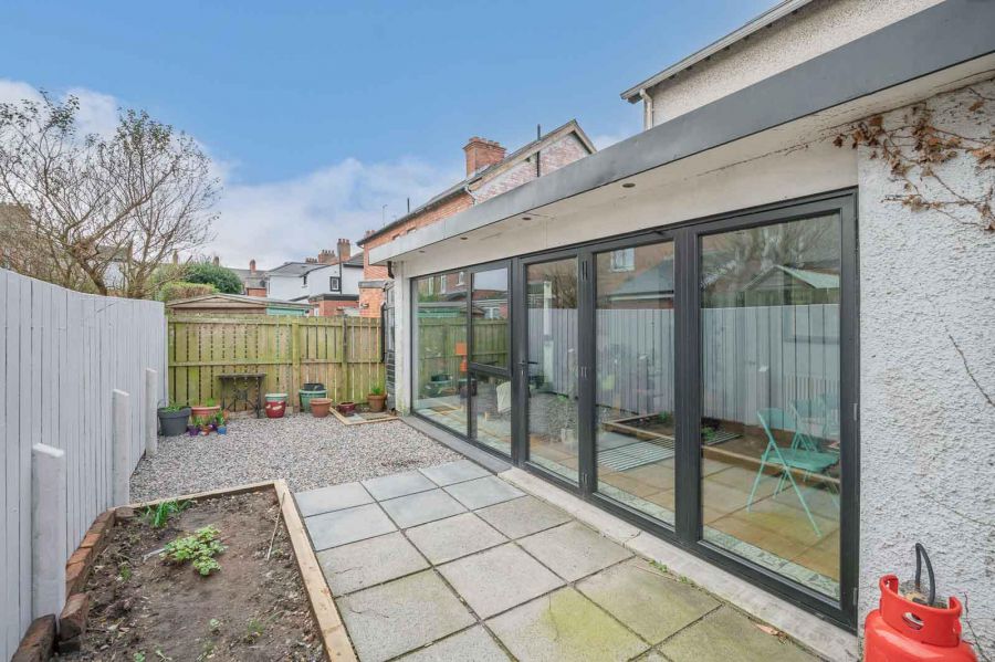 15 Ebrington Gardens