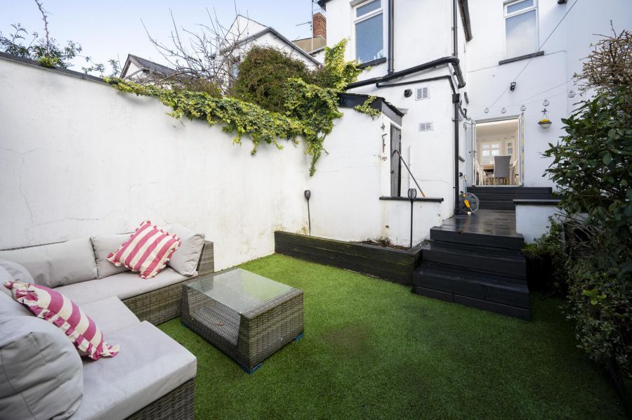 63 Upper Newtownards Road