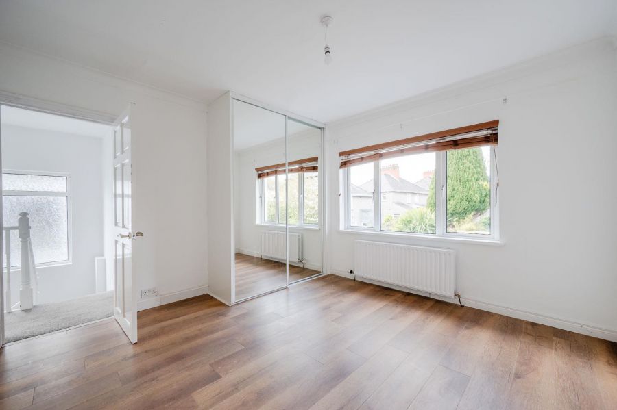 23 Summerhill Avenue