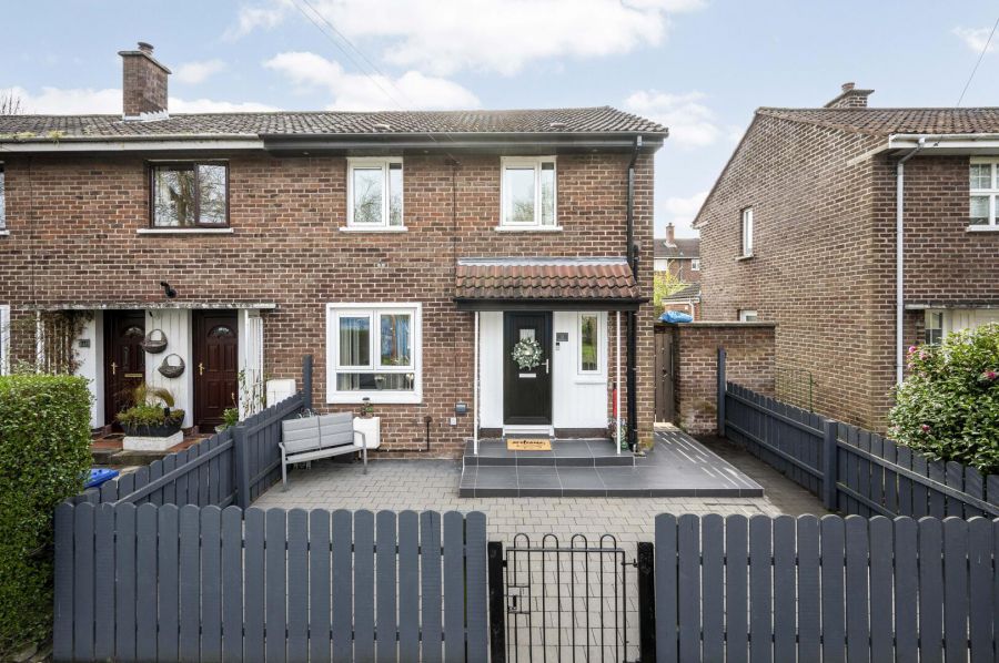 9 Knockwood Crescent