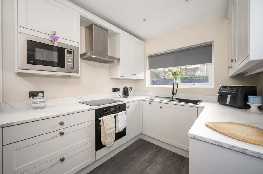 9 Knockwood Crescent