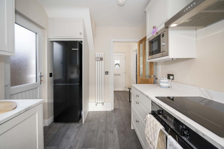 9 Knockwood Crescent