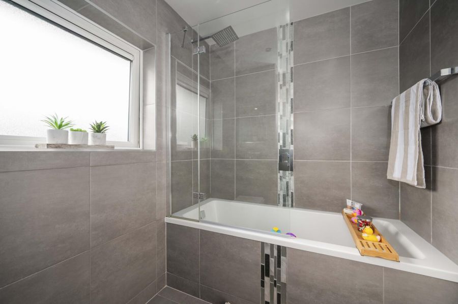 9 Knockwood Crescent