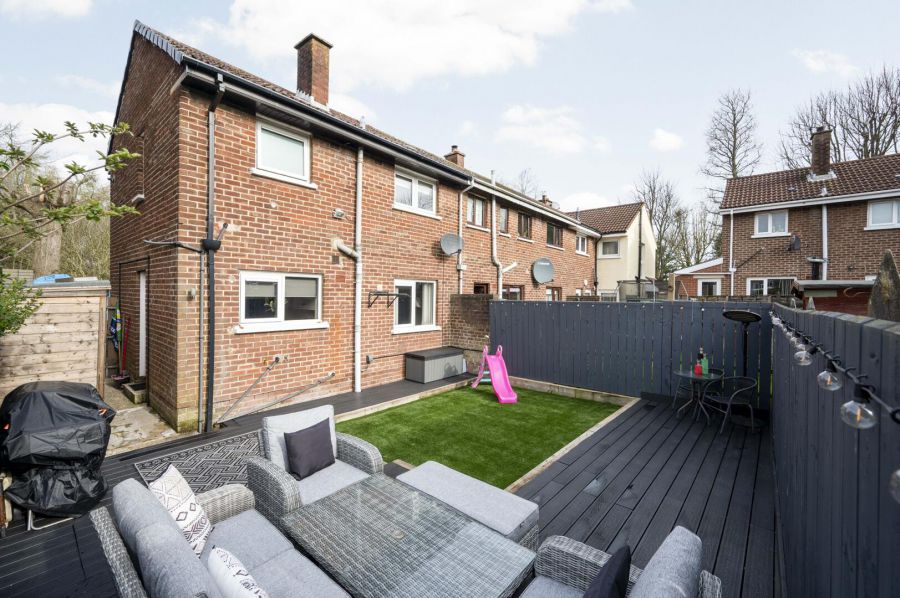 9 Knockwood Crescent