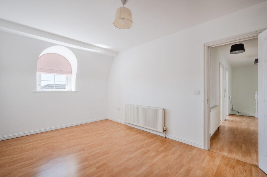 Apt 40, 1A Fane Street