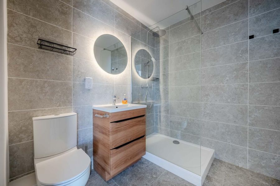 Apt 40, 1A Fane Street