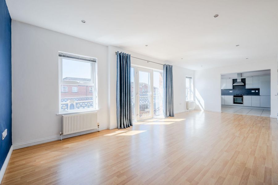 Apt 40, 1A Fane Street