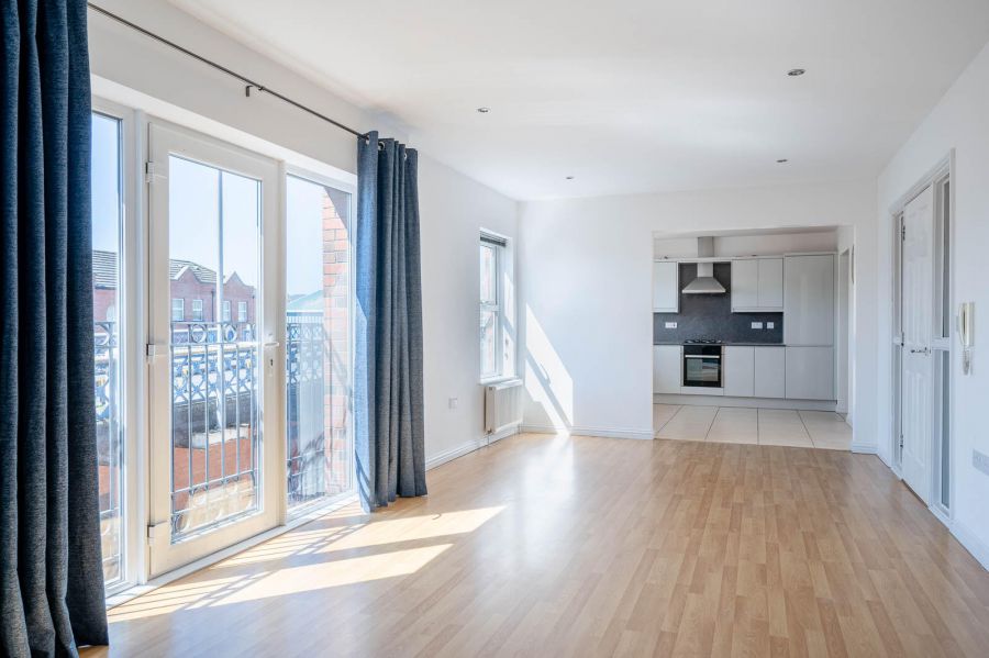 Apt 40, 1A Fane Street