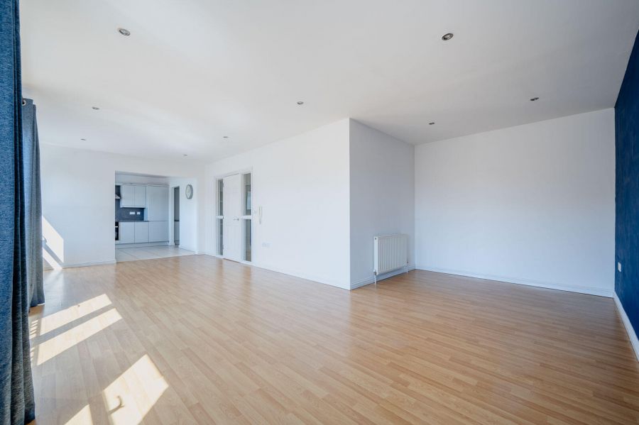 Apt 40, 1A Fane Street