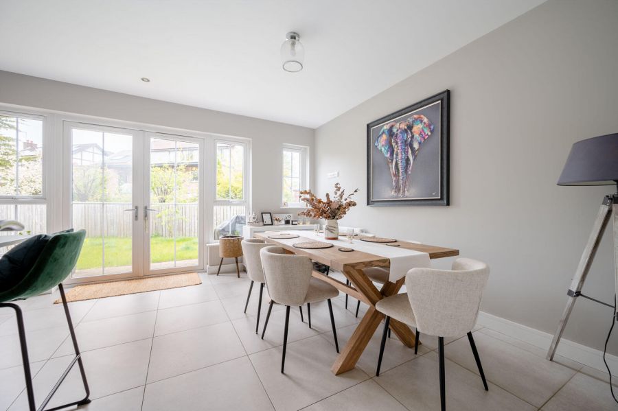 17 Castlehill Wood