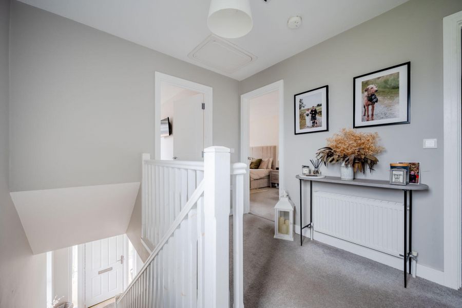 17 Castlehill Wood