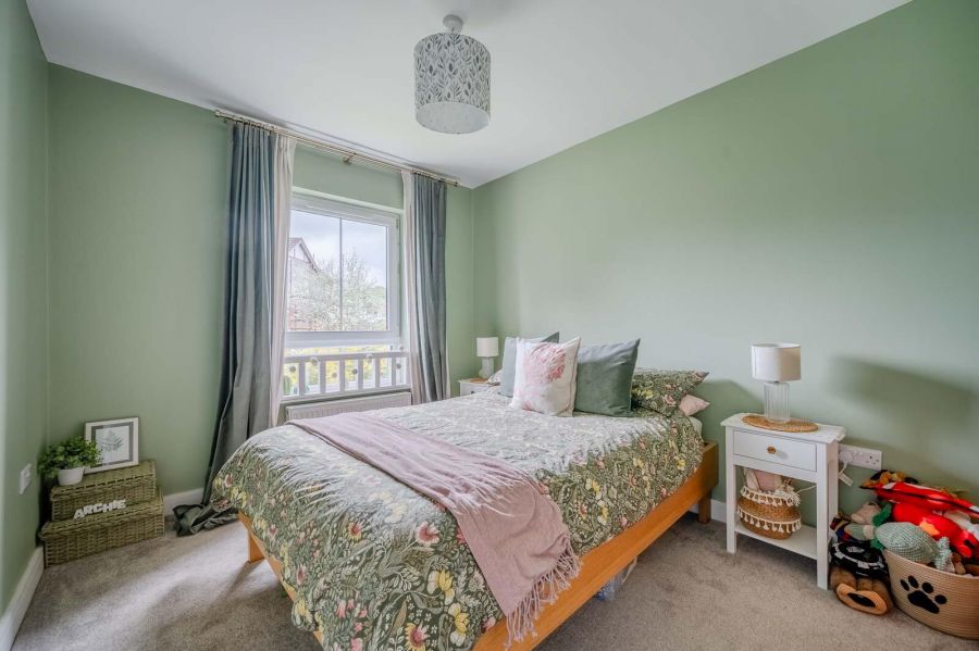 17 Castlehill Wood