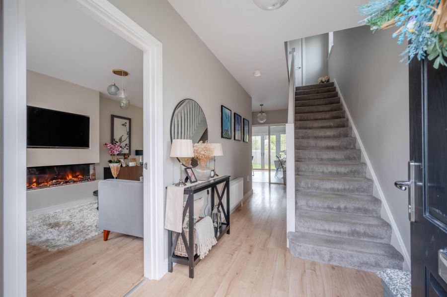 17 Castlehill Wood