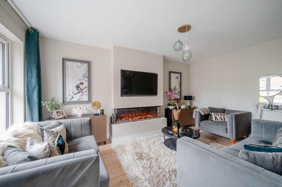 17 Castlehill Wood