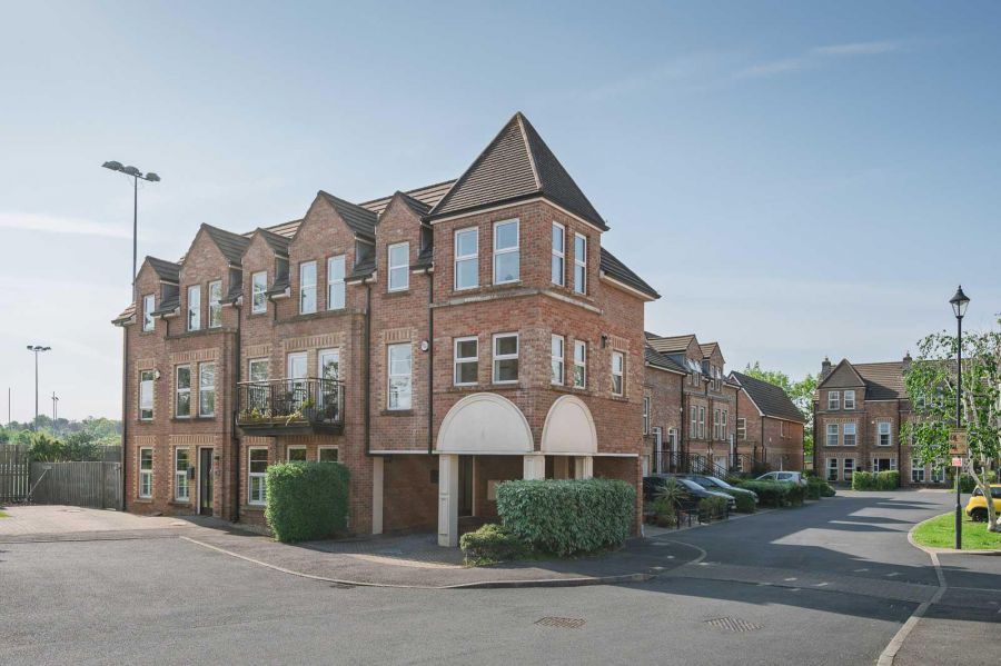18 Strathearn Lane