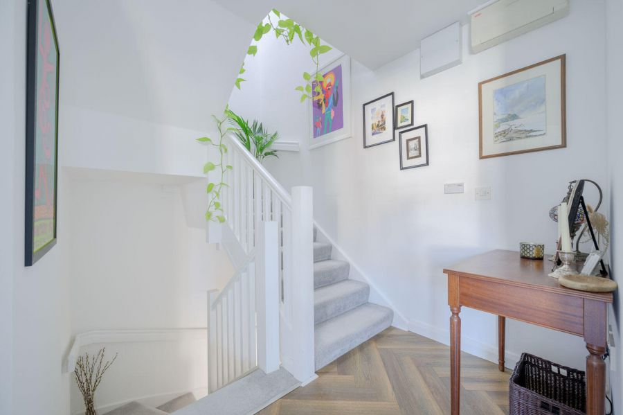 18 Strathearn Lane