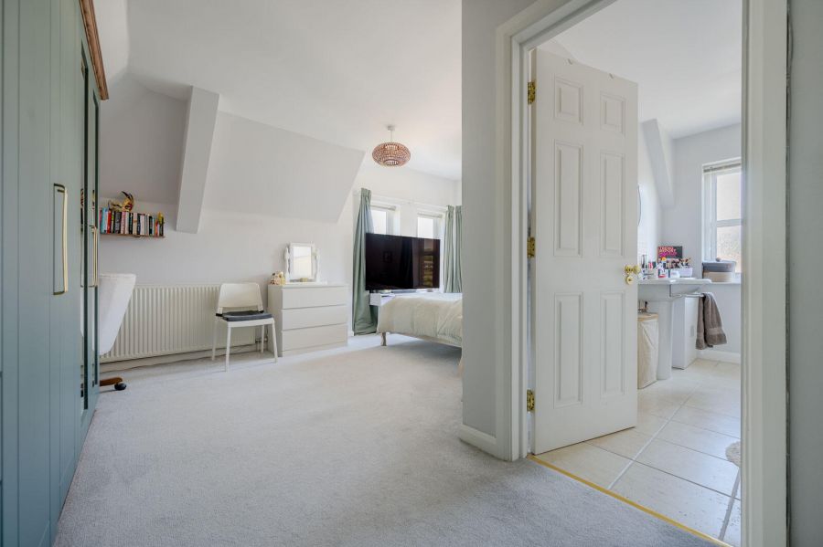 18 Strathearn Lane