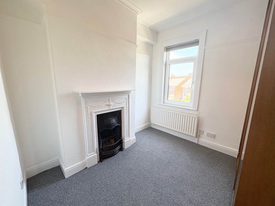 24 Eastleigh Crescent